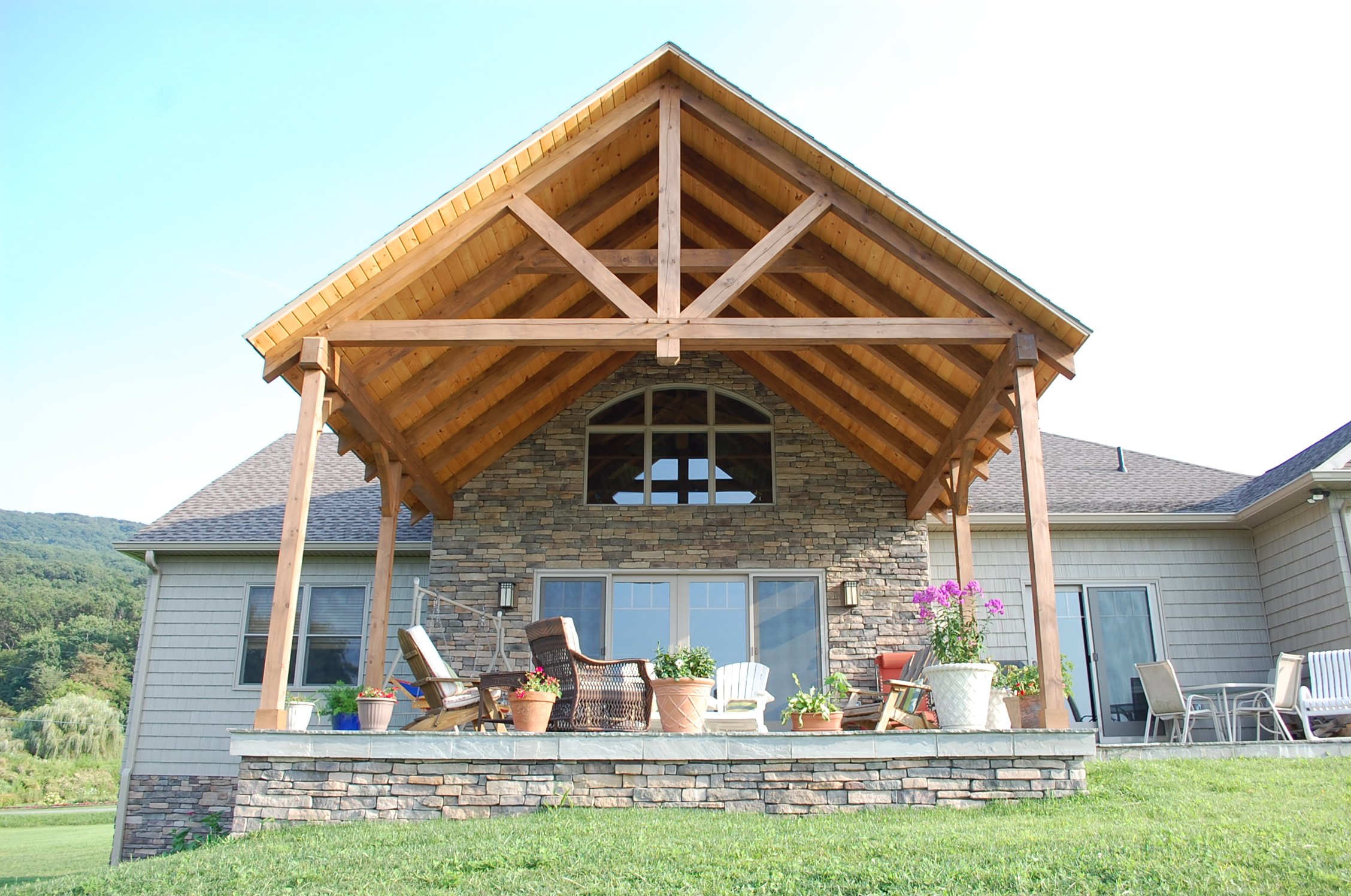 Timbers on Timber frame in Smithsburg, MD built by Mt. Tabor Builders